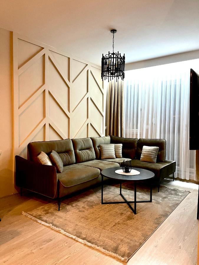 Top Apartment Pristina Exterior foto
