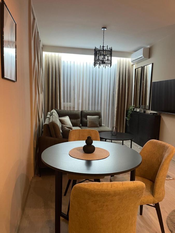 Top Apartment Pristina Exterior foto